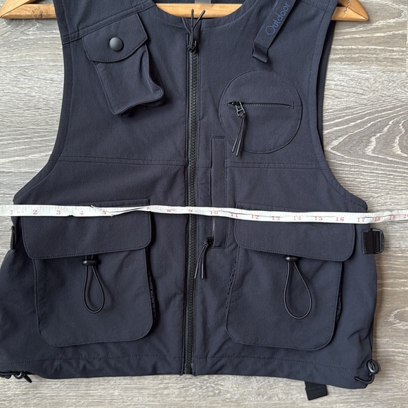 Outdoor Voices Black RecTrek Vest Small - Picture 11 of 12